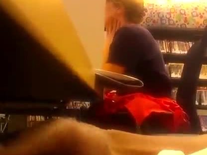 Jackin off next an old white lady at library with cumshot